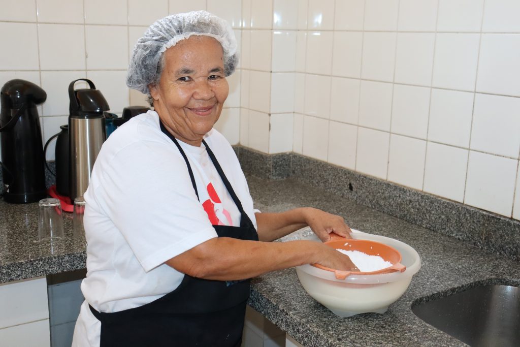 Sesc Mesa Brasil entrega 250 kg de alimentos a duas instituições sociais de Alagoas