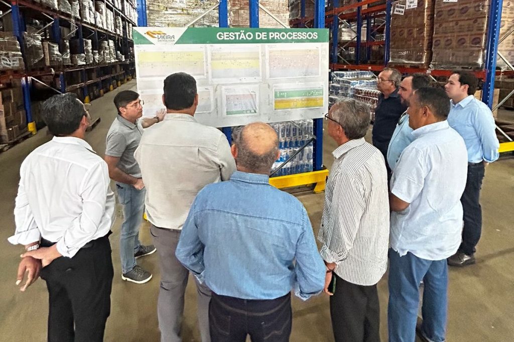 Sistema Fecomércio realiza visita técnica ao centro de distribuição do Grupo Vieira