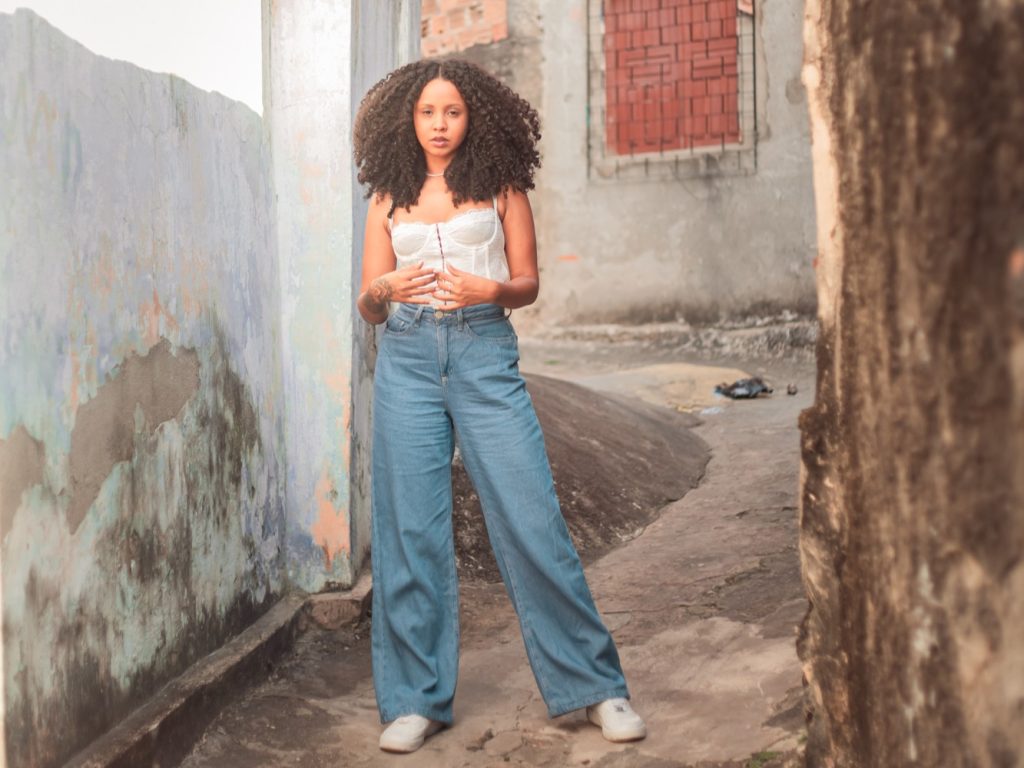 Blenda Santos apresenta performance poética no Sesc Poço